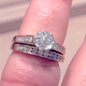 Wedding band set 14 kg gold size 9, bought from Zales. Asking $1500 obo